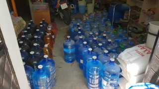 Откриха близо тон и половина нелегален алкохол в Аксоково