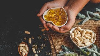 Витамините D и E са два мастноразтворими витамина които са