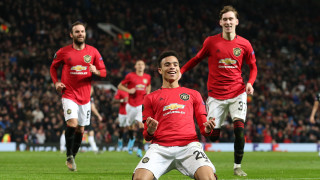 Манчестър Юнайтед разгроми холандският АЗ Алкмаар с 4 0 Червените дяволи