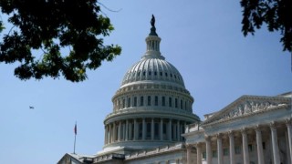 Демократите в Сената блокираха предложението на републиканците за удължаване на