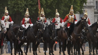 CNN: Британската монархия е по-силна от най-мощната демокрация в света