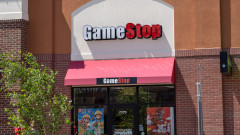 GameStop добави NFT карти за търговия във виртуални игри
