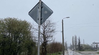 В Ловеч търсят с видеозаписи кой обръща кошчетата