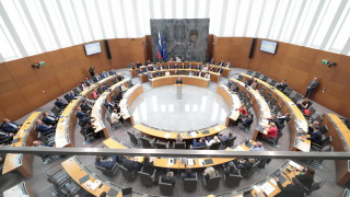 Словения одобри закон който позволява асистираната смърт съобщава Ройтерс Словенските депутати