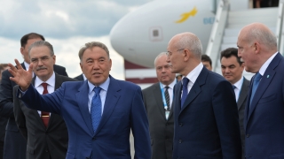 Президентът на Казахстан Нурсултан Назарбаев предложи мюсюлманските държави да създадат