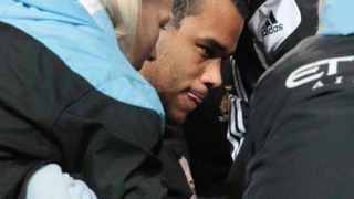 Ворм извън игра за осем седмици