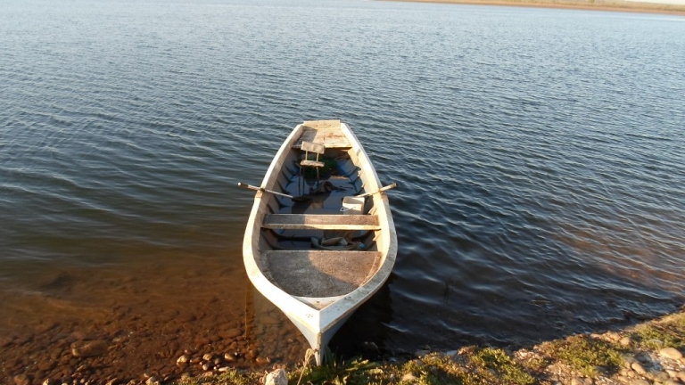 Задържаха лодки, риба и такъми в Бургас