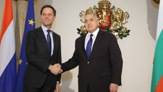 Премиерът на Холандия Марк Рюте сипа похвали към българския си