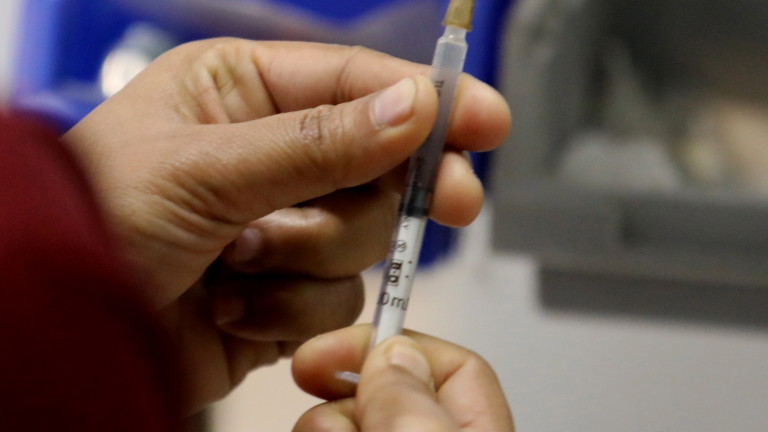 Канада очаква 250 000 дози ваксина срещу коронавирус до края на годината - News.bg