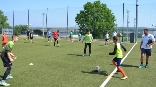 Над 100 момчета от всички крайща на България се явиха