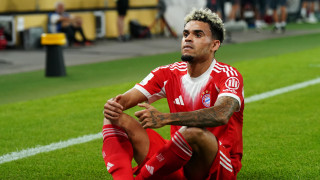 Луис Диас почете Диого Жота след гола си срещу Щутгарт