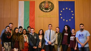 Младите са най ценният ресурс на всяка страна За нас е