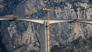 Черна гора започна да изплаща дълга от $1 милиард за една от най-скъпите магистрали в света