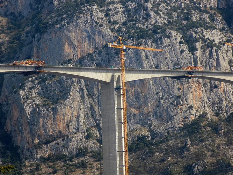 Строеж на магистрала в Черна гора