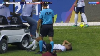 Доста куриозна ситуация се получи по време на мача между