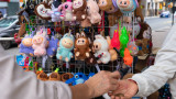 Pop Mart лети на борсата благодарение на „феномена Labubu“