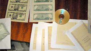 Нелегално печатали валута и дипломи в Разград
