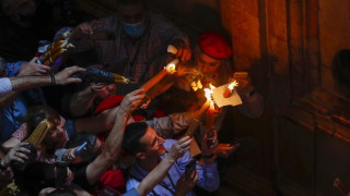 И тази година Благодатният огън слезе на Земята Това стана