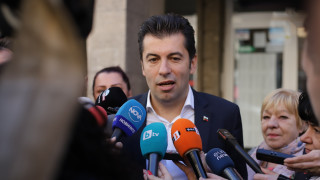 Съпредседателят на ПП Кирил Петков упражни правото си на глас