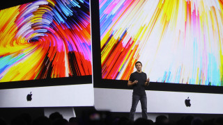 Apple обяви че дългогодишният ръководител на хардуерното подразделение Джон Търнъс