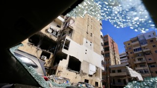 Израелски военни извършиха серия мащабни въздушни удари в южен Ливан