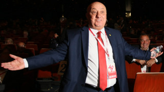 Кметовете на Варна и Пловдив не дойдоха на заседанието на