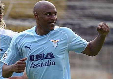 Дабо признава, че преговаря с Манчестър Сити