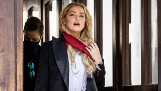 Малко повече от месец след като загуби делото за клевета от Джони