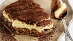 Рекорд: Направиха тирамису с дължина 440,6 м във Великобритания