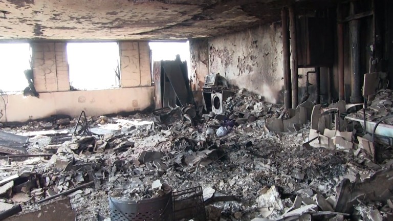 Пожарът в Гренфел тауър отне живота на 71 души, потвърди