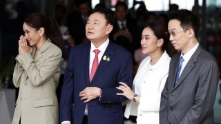 Бившият тайландски премиер Таксин Шинаватра който се завърна в страната