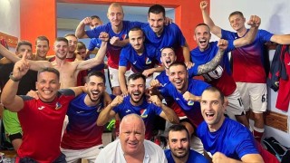 Екшън по пернишки! Мачът между Металург и Миньор беше прекратен, фенове на "чуковете" набиха съдията