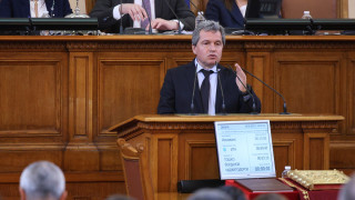 Действията на Илхан Кючюк евродепутат от ДПС спрямо Република Северна