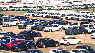 Производството на автомобили в Испания се понижава с 5 4 през