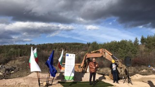 Министърът на околната среда и водите Емил Димитров направи първа