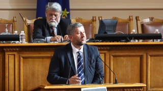 ДБ внесе още пет законопроекта в НС