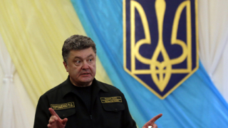 Порошенко поиска отмяна на закона за особения статут на Донбас  