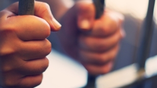 Пренаселеността във френските затвори се увеличава с всеки изминал месец