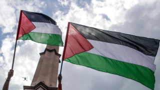 Палестински младеж е убит при сблъсъци с израелската армия до