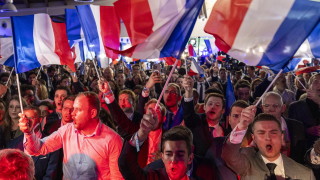 Парламентарните избори във Франция противопоставят крайнодесният Национален сбор сред основателите