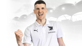 Бившият национал на България Даниел Наумов парафира с гръцкия ОФИ