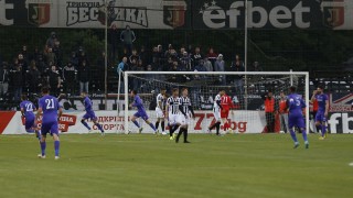 Етър победи Локомотив (Пд) с 2:0 и предреши плейофа за Лига Европа