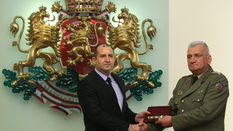 Началникът на отбраната генерал-лейтенант Андрей Боцев да бъде удостоен с