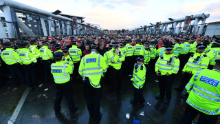 Срещата между Арсенал и Кьолн от груповата фаза на турнира