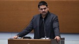 Напрежение в НС: Киселова спря микрофона на Радостин Василев