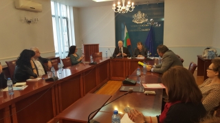 Няма забавяне при разглеждането на документи във Фонда за лечение