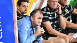 Старши треньорът на Славия Златомир Загорчич има някои кадрови проблеми