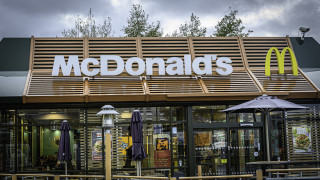 Какво направи коронавирусът с логото на McDonald’s