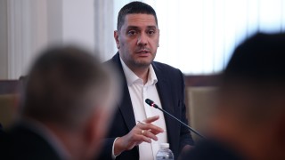 Ресорната комисия прие на първо четене промени в Закона за отбраната и въоръжените сили