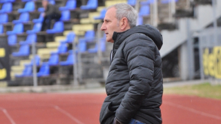 Вече бившият старши треньор на лидера във Втора лига Царско